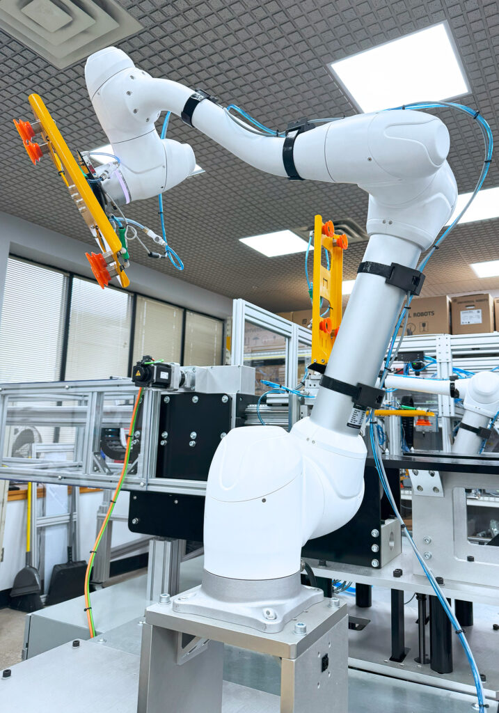 Machine Tending colaborative robots