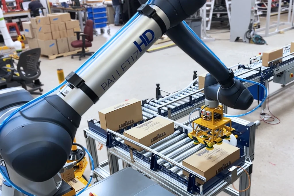 Palletizer for food & beverage manufacturing packaging