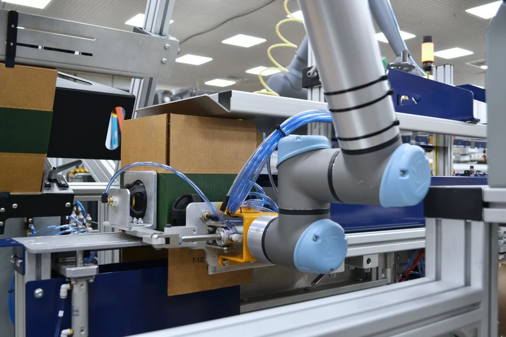Food manufacturing case erector